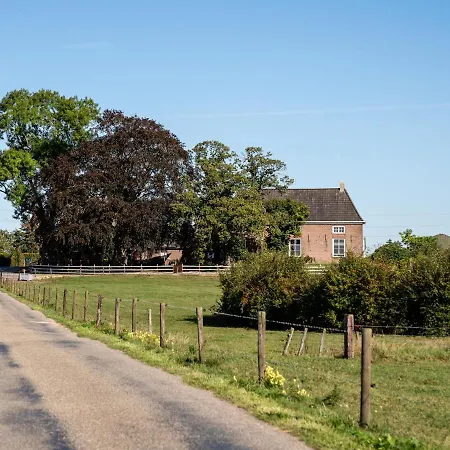 De Raayhof Bed & Breakfast 3*