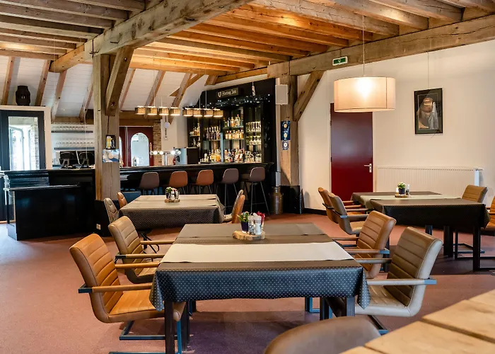 De Raayhof Bed & Breakfast 3*