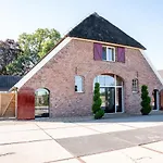 De Raayhof 3*