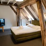 Frühstückspension De Raayhof 3*