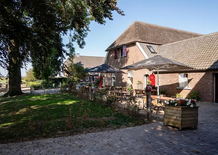 Bed & Breakfast De Raayhof 3*