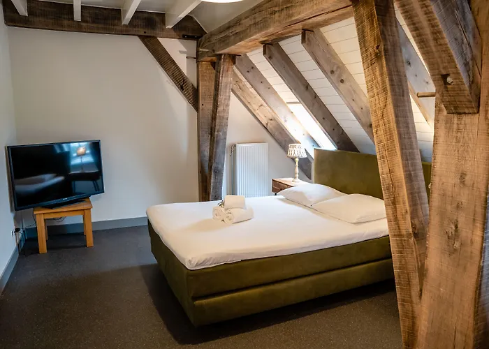 Bed & Breakfast De Raayhof 3*